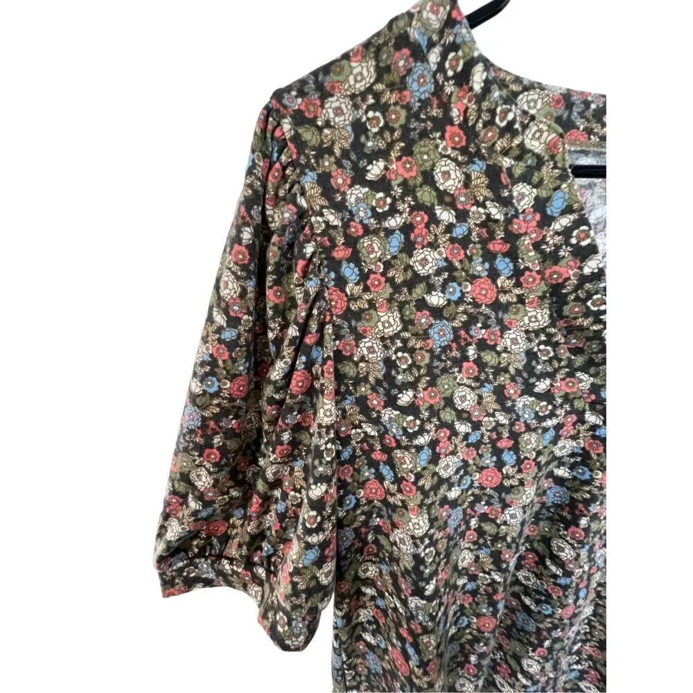 Unbranded Floral Patterned Short Sleeve Flowy Blouse - Picture 2 of 4